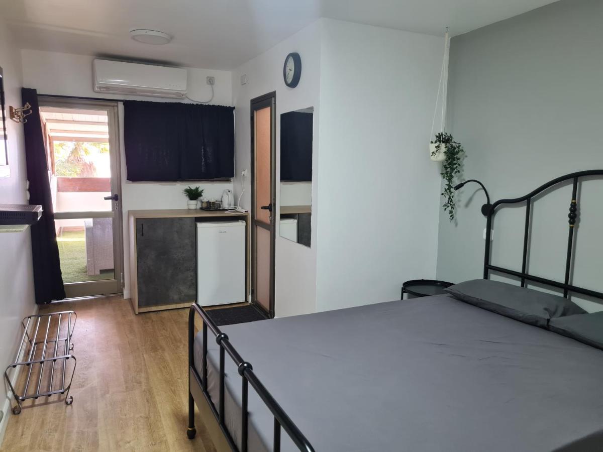 Arava Hostel Ейлат Екстериор снимка