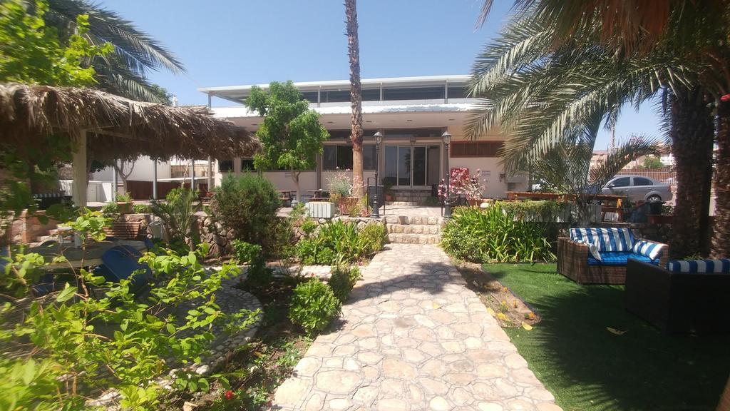 Arava Hostel Ейлат Екстериор снимка