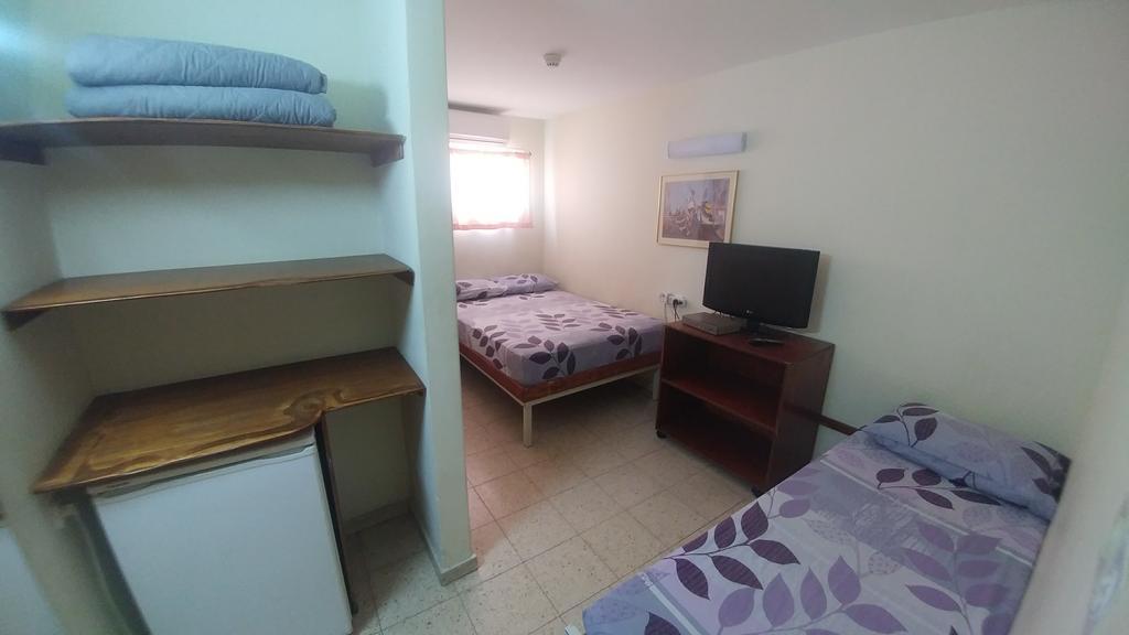 Arava Hostel Ейлат Екстериор снимка